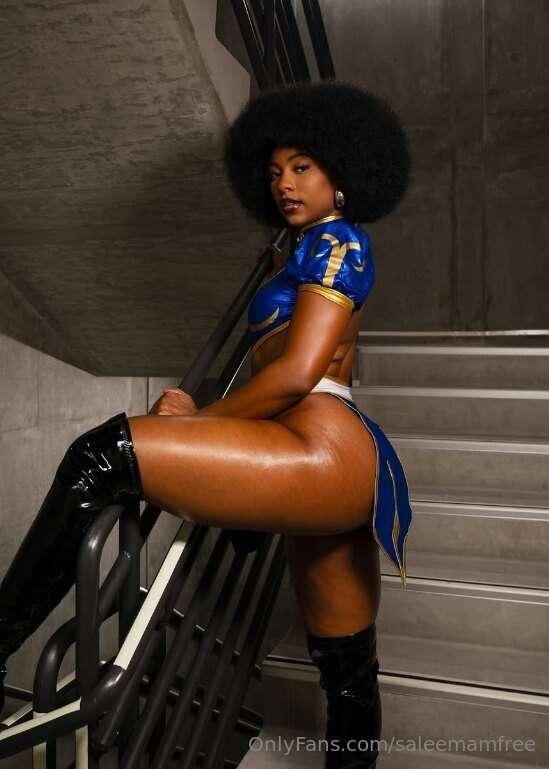 Have you seen my cosplays yet? They're on my VIP page 😏 @sal..