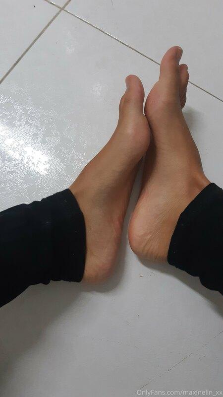 Give me ideas for nail polish colours ? what colour would yo..