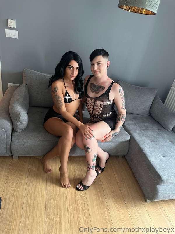 mothxplayboyx image #0