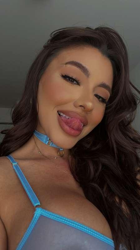 I sent you a naughty morning treat today 😋