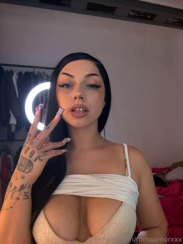 Hii, i have new videos babe, i want to see how hard you cum ..