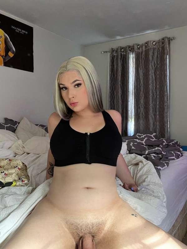 Hello baby! ❤️What is your biggest turn on right now?🥰 Let's..