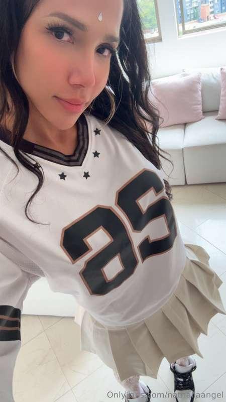 I look soft, but I move strong 💫