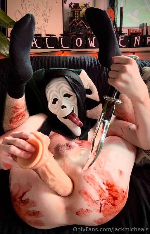"Trick or Treat? 🎃💀 This year, I’m serving screams and dream..