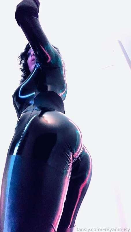freyamousy image #5