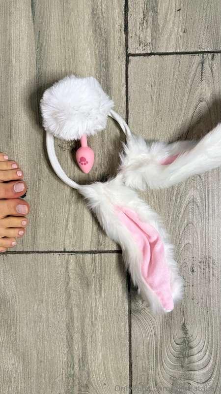 What will the bunny bring this Easter? A nice egg? 😏🍑