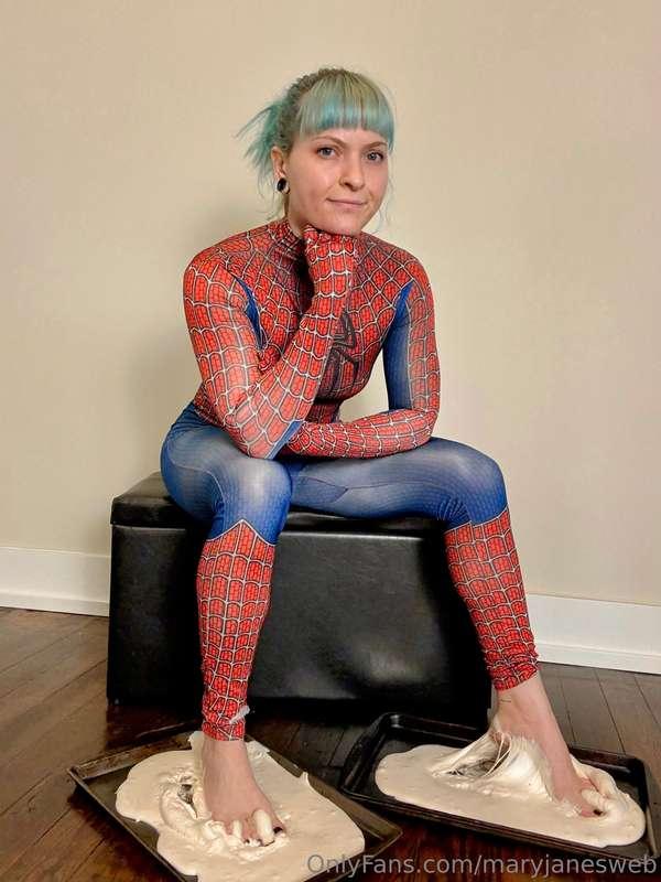 When you get stuck in your own web trap........well shit.