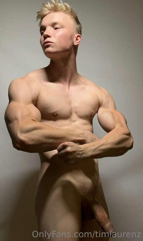 Would you suck him hard now? 😌