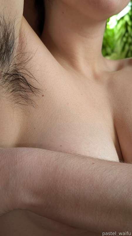 the damp, dark hairs under my arms are sweaty and reaching out. i like covering my breasts with my hairy arms as it hides one sexy thing  by bring another into focus. and my collar bones in the midground just add to the details. 



#pale #petite #hairy #brunette #enby #nonbinary #piercings #natural #unshaven #allnatural #amateur #solo #pithair #sweaty #stinky #hairypits #hairyarms #free #closeup