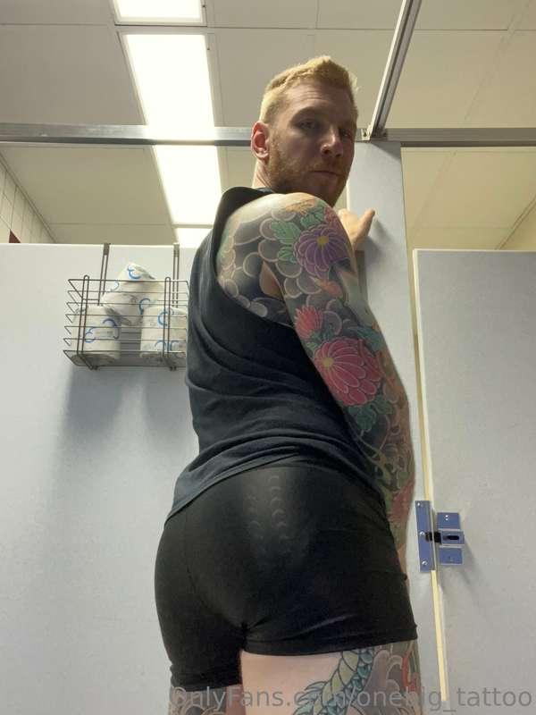 Happy hump day! Got my ass fatter, eating all that food for ..
