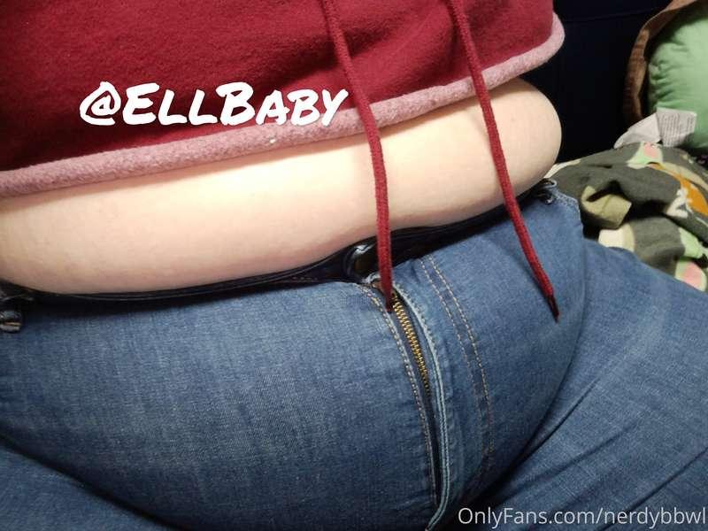 You like how my tummy looks 😉