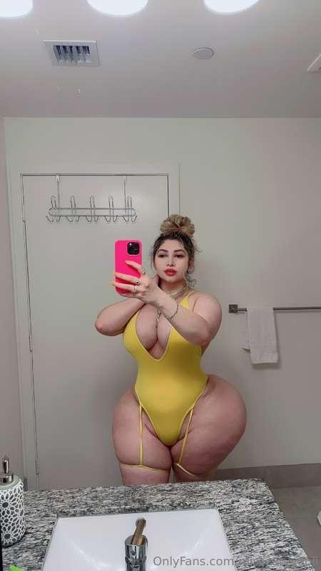 Si me follaras donde me dieras tú semen ?
Boca 👄 
Culo🍑
Teta..