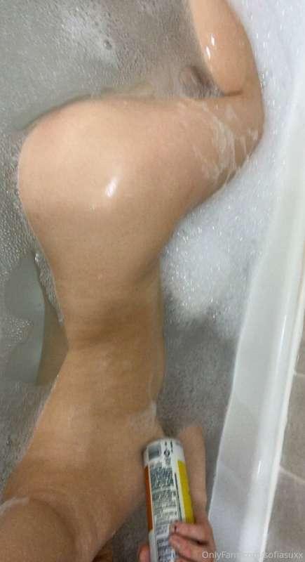 Soapy fun 😋😏😏