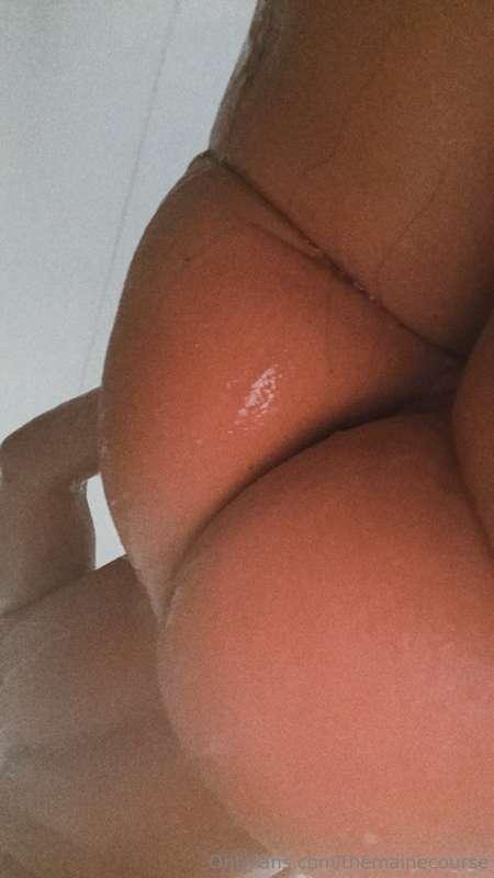 Wanna taste? 👅