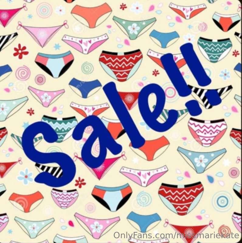 I’ve been very busy wearing lots of different coloured panti..