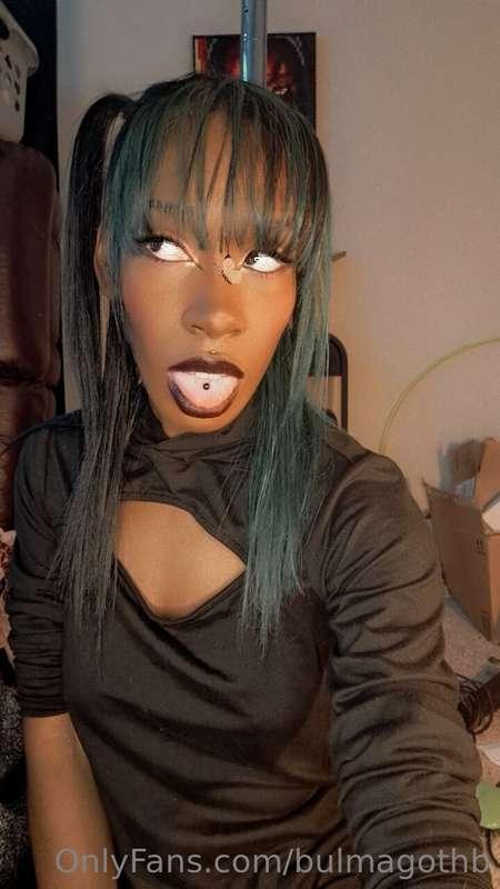 👅