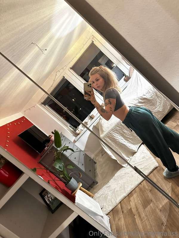 Eher Haare offen oder zu? Hat beides so seine Vor und Nachte..