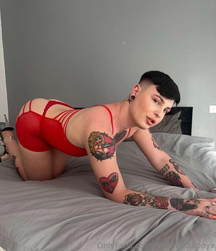 mothxplayboyx image #1