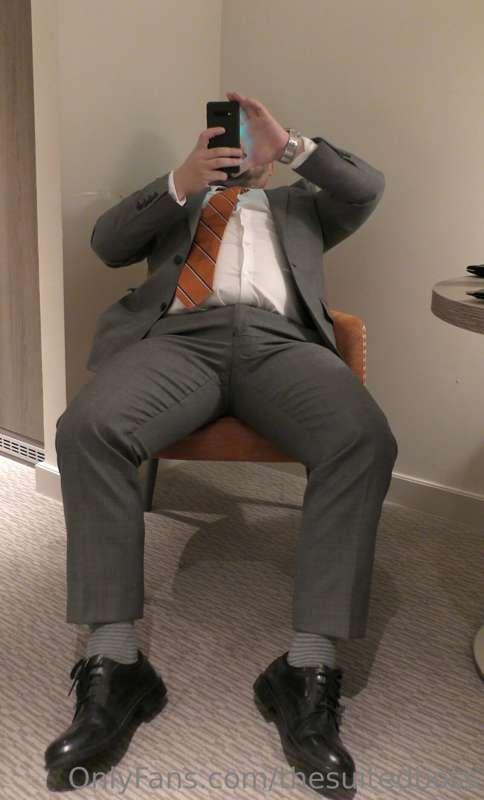 thesuitedboss image #0