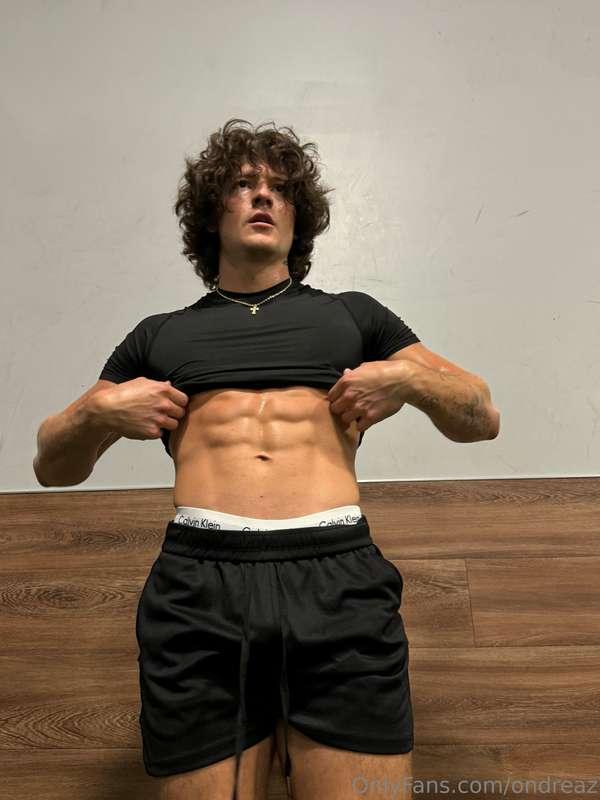 Daddy’s doing a free live tomorrow 6pm PST on my vip to help..