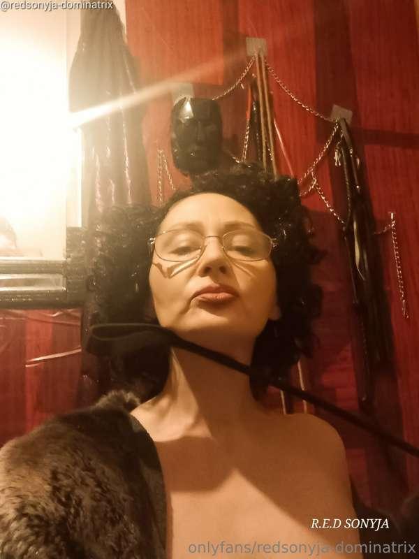 redsonyja-dominatrix image #3