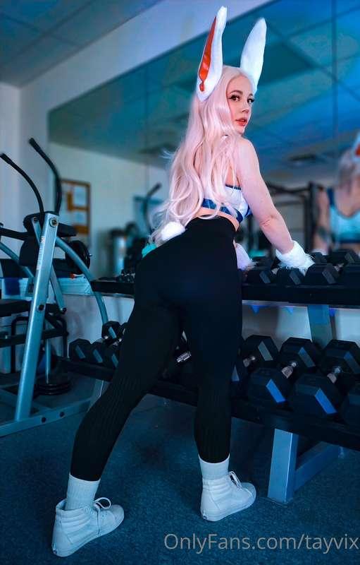 Watcha looking at down there? 👀