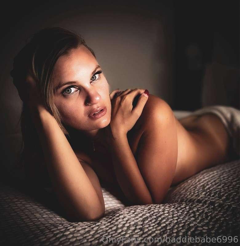 Waiting for you in my dms 💌💘😘