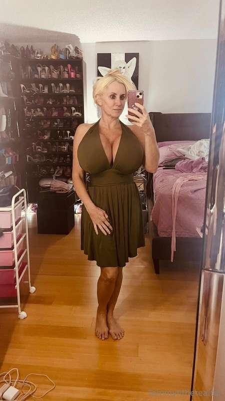 How do you like this dress?