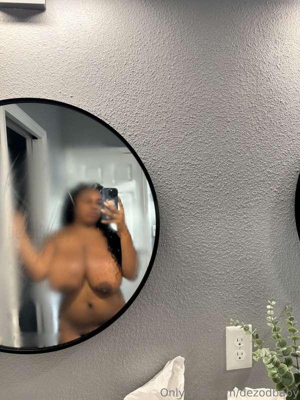 ⚜️🧖🏾‍♀️