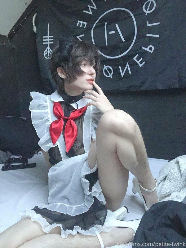 petite-twink image #7