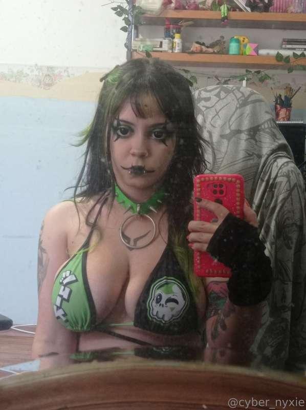 cyber_nyxie image #3