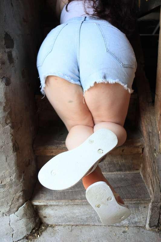 barefootmel image #5