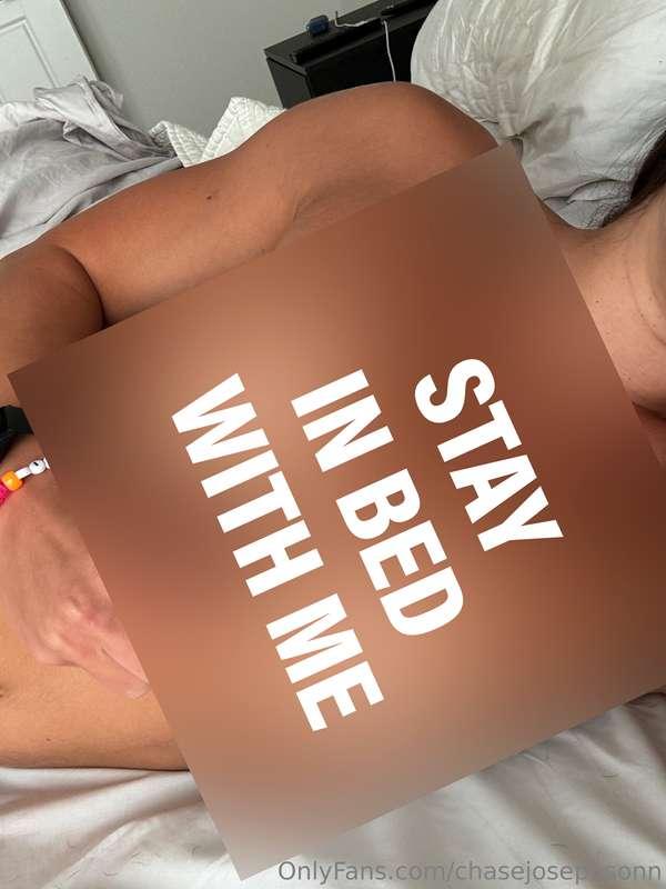 I'm in bed kinda late today, wanna have some morning fun? I ..