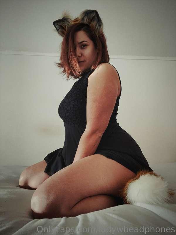 Wanna play foxes & hounds? I know which one I'll be 😏