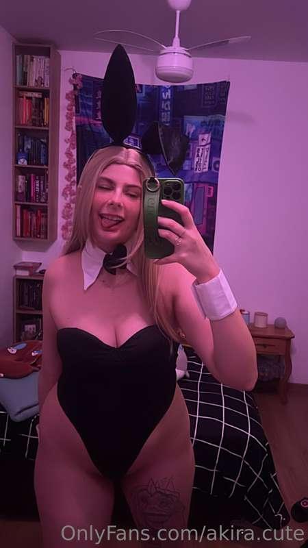 better late than never for bunny day🐰