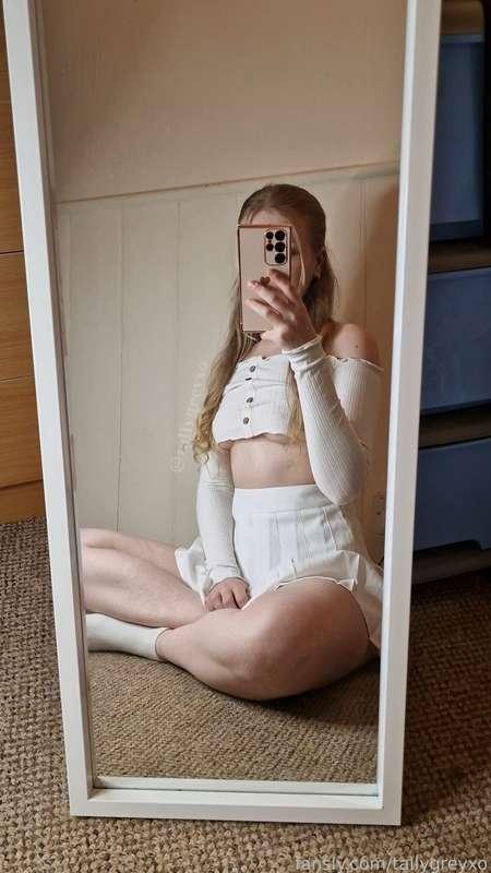 tallygreyxo image #0