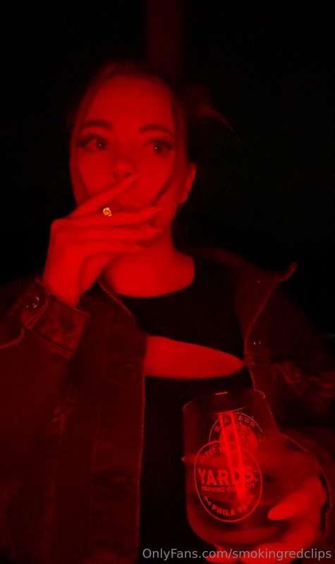 Post concert smoking with a drink always hits <3 watch me ha..