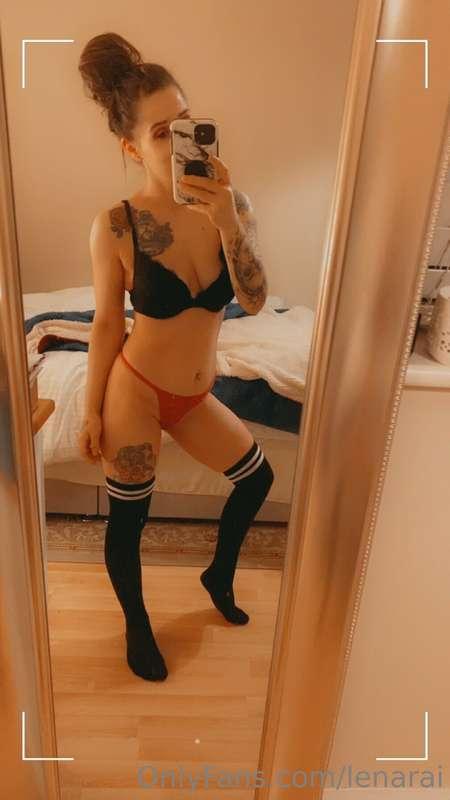 Want to help me undress 😈