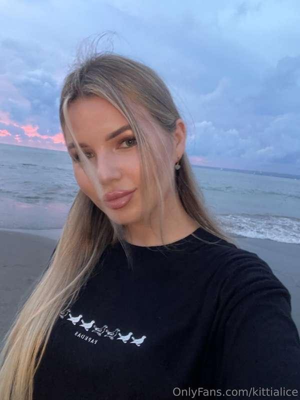 Hello💕 HelloI want to share this beautiful view with you and..