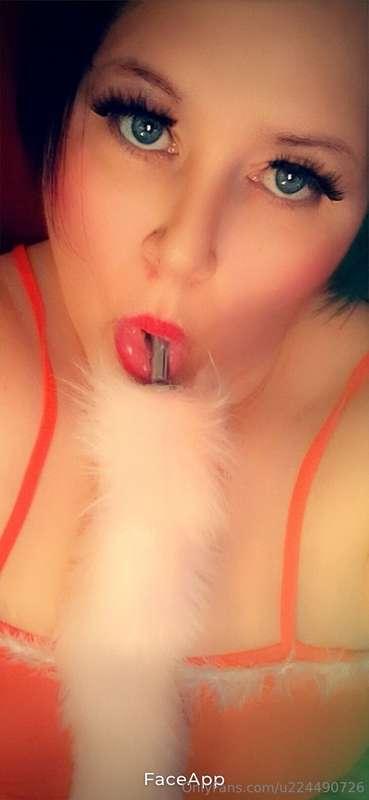 U wanna see me play with this tail butt plug baby? If u send..
