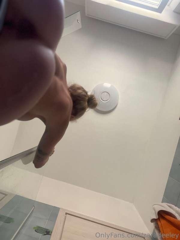 Swipe - shower time
