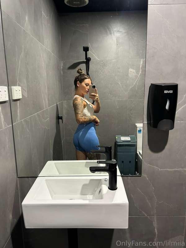 Gym today was so good, made me so sweaty 😋