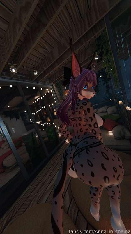 anna_in_chainz image #1