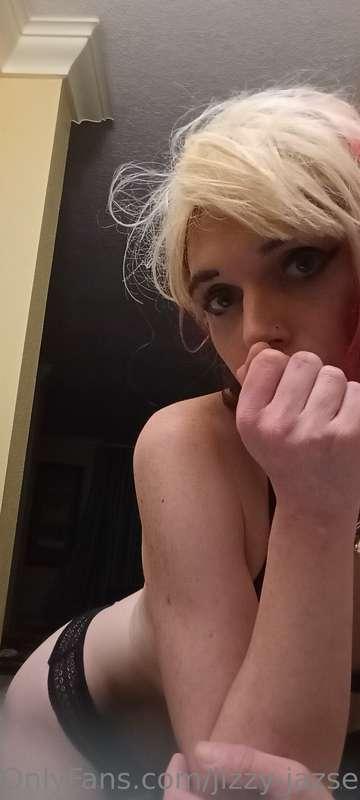 I don't want you to tell me you own me.
I want you to make m..