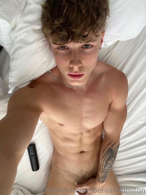 benjaminhilton image #1