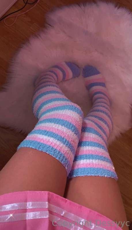 do you like my socks? :3