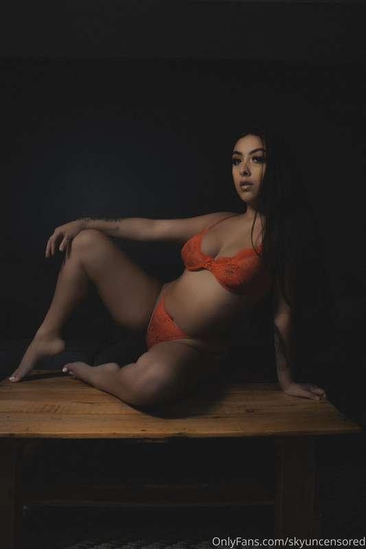 If you could be doing anything rn, what would it be?💋