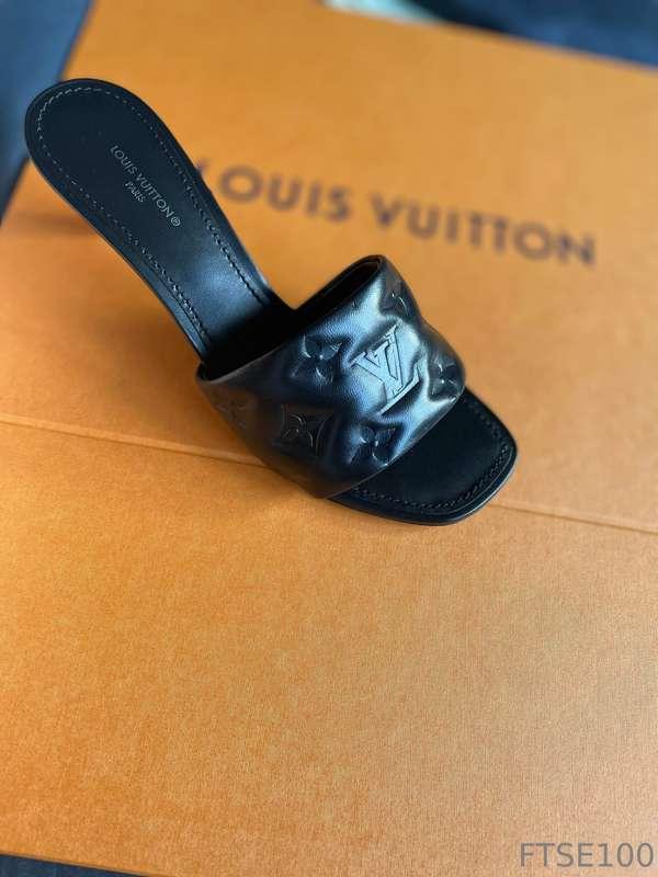 What should I wear next! Louis or Louboutin? 🤷‍♀️ 

Heels wh..