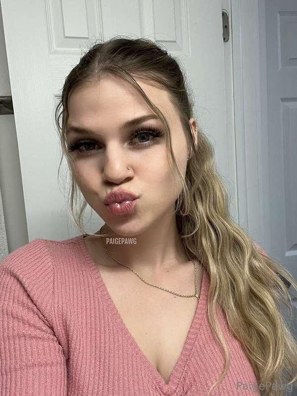 Would you fuck my face on the first date? 😜