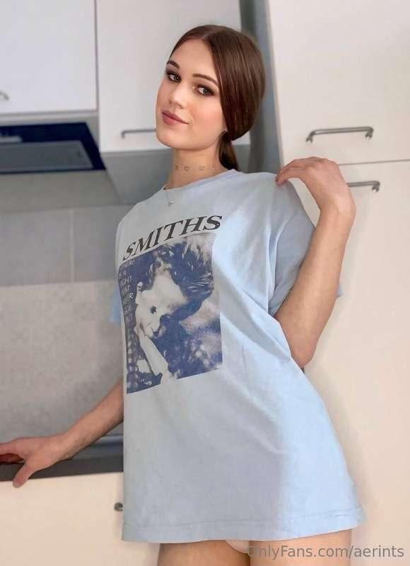 Good morning, my world 🌞 I missed you all night...💋💋💋